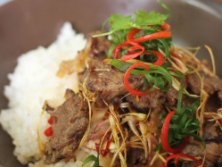 BÒ XÀO SẢ ỚT 149K