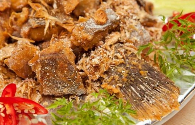 CÁ CHÉP GIÒN RANG MUỐI 