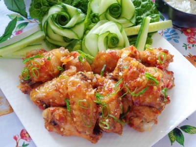 CÁNH GÀ CHIÊN SỐT THÁI