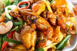 ẾCH XÀO CHUA NGỌT