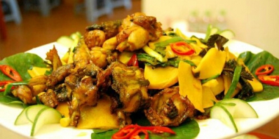 ẾCH XÀO MĂNG 159K